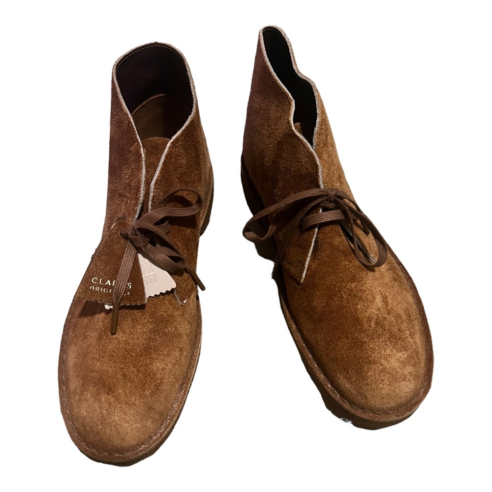 Clarks
Men's Suede Desert Boots
Size: 10.5